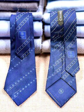 Classic  Chanel Paris 100% Silk Necktie Blue Striped Logo Printed Italy Made(2)